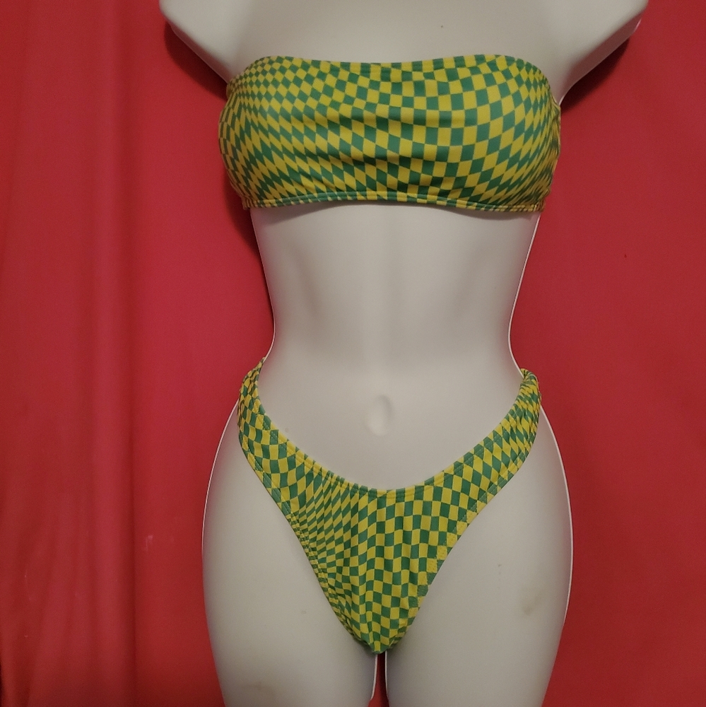 #2002 No name 2pc swimsuit